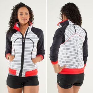 Lululemon Run: Track Attack Jacket Stripe 8